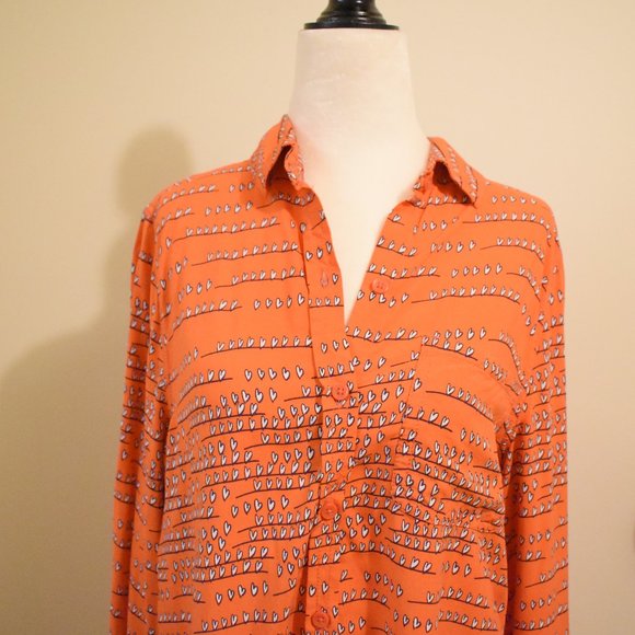 Beach Lunch Lounge Orange Hearts Button Shirt - Picture 2 of 7